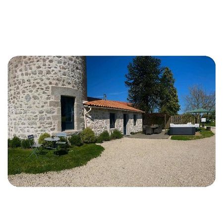 Loue Ancien Moulin A Vent Avec Piscine Et Jacuzzi Villa Neuvy-Bouin Eksteriør bilde