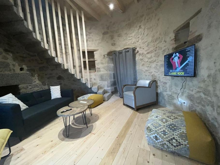 Loue Ancien Moulin A Vent Avec Piscine Et Jacuzzi Villa Neuvy-Bouin Eksteriør bilde